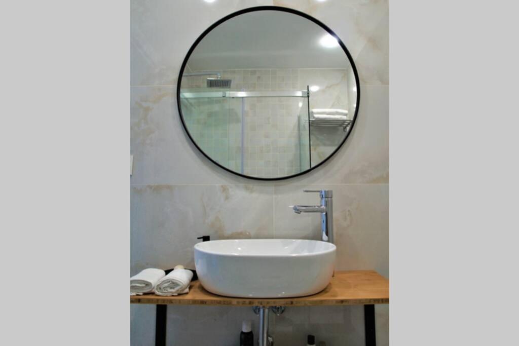 Apartamento Piccadilly Suite Torremolinos Ngoại thất bức ảnh