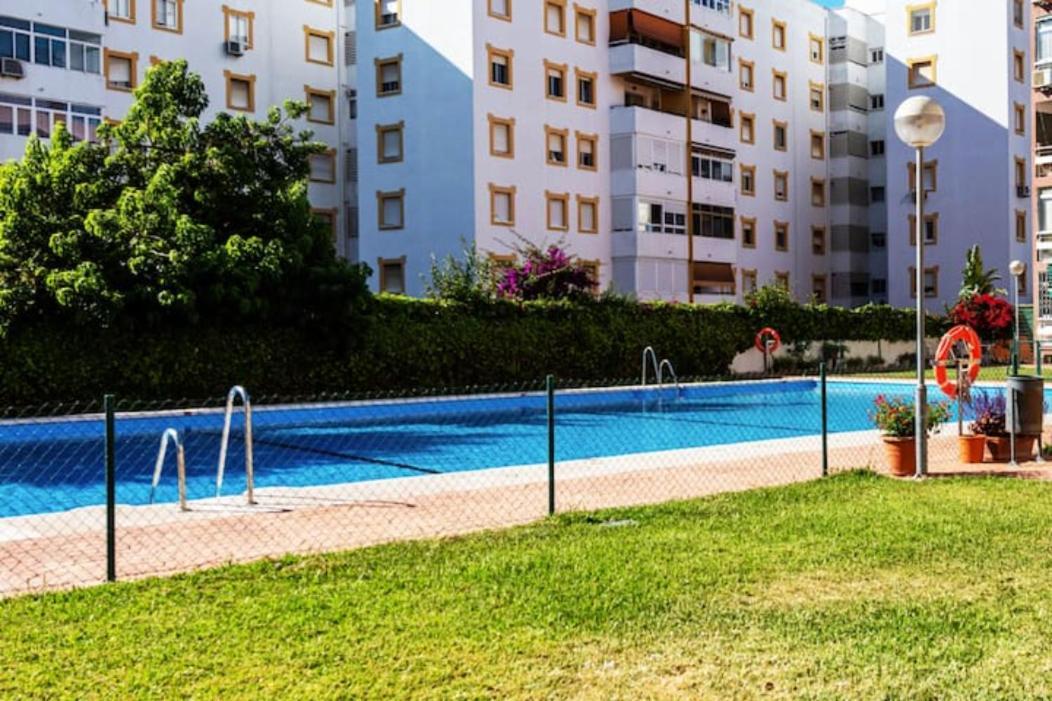 Apartamento Piccadilly Suite Torremolinos Ngoại thất bức ảnh